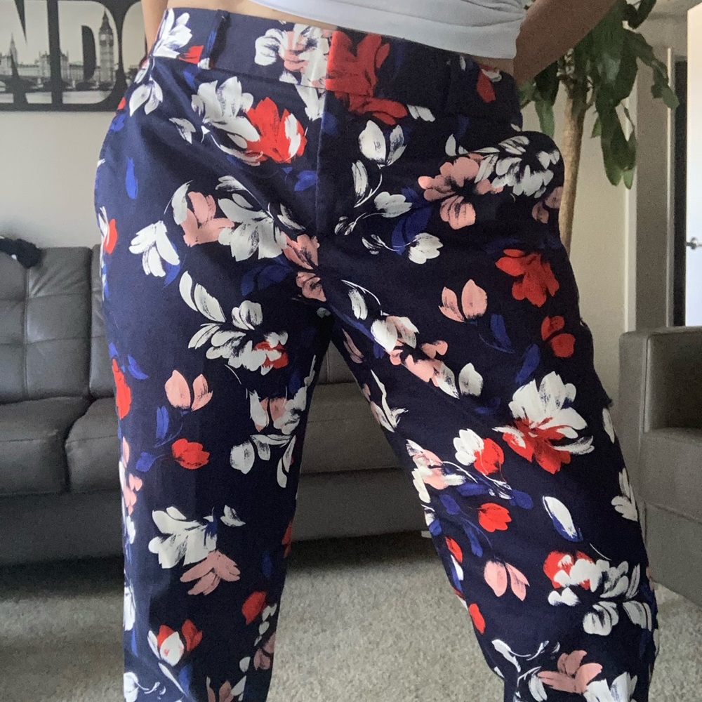 BR Reegan Navy Floral Size 4P Mid-Rise Pants Slim Fit